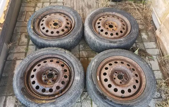 Volkswagen Sharan R16 winter tire 20560R16