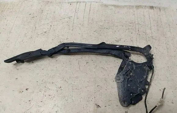 Mitsubishi Colt Convertible roof hinge 0280100M18 80296 M28KLM18021981
