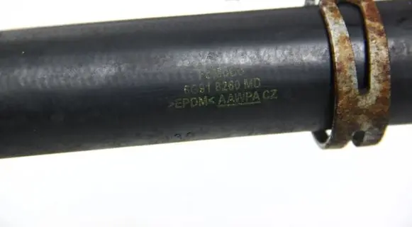 Land Rover Freelander 2 - LR2 Engine coolant pipe/hose 6G918260MD