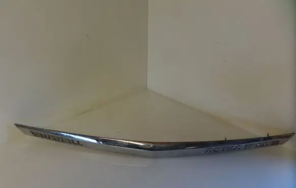 Opel Astra H Tailgate trim 13105814 461088395