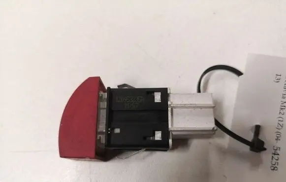 Skoda Octavia Mk2 (1Z) Hazard light switch 1Z0953235A