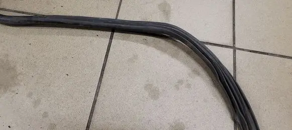 Opel Zafira A Front door rubber seal