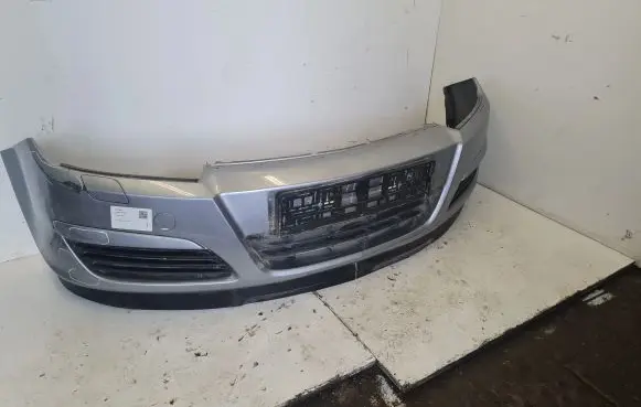Opel Astra H Front bumper
