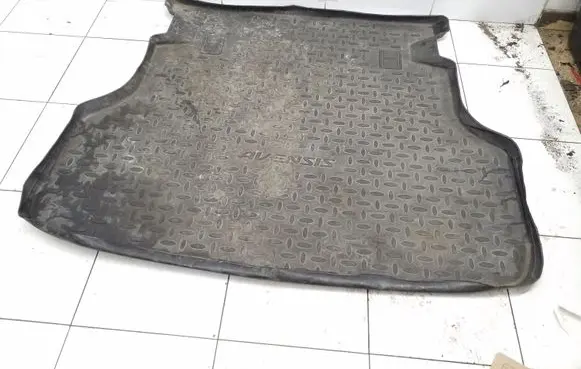 Toyota Avensis T250 Rubber trunk/boot mat liner 