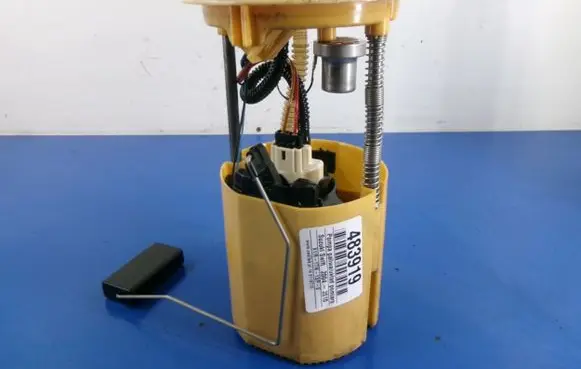 Suzuki Swift I In-tank fuel pump