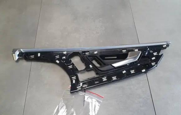 Audi Q8 Front door interior handle 4M0837020C