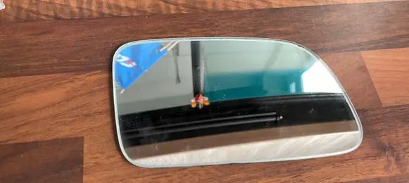 Mitsubishi Colt Wing mirror glass 