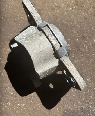 Volvo XC60 Engine mount bracket 31316877 3131687702