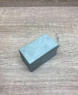 Renault Laguna I Other relay 7700844036