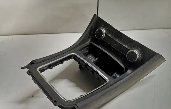 Mercedes-Benz GLA W156 X156 Centre console side trim front A1766802000