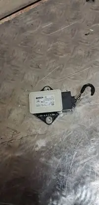 Mercedes-Benz B W245 ESP acceleration yaw rate sensor 0265005623 3005648 A2165420018
