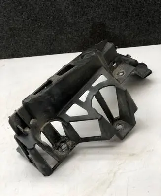 Peugeot 508 Rear bumper mounting bracket 9686704580