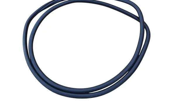 Volkswagen Touareg I Front door rubber seal 7L0867365E