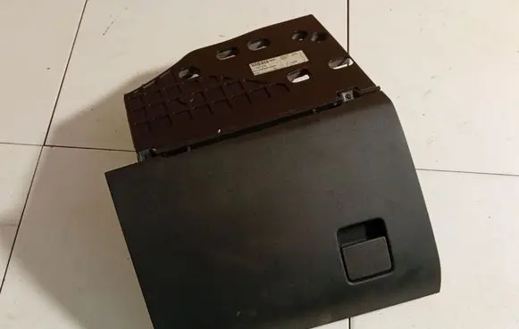 Opel Signum Glove box 13151852