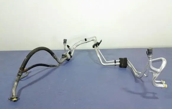Volvo XC60 Air conditioning (A/C) pipe/hose