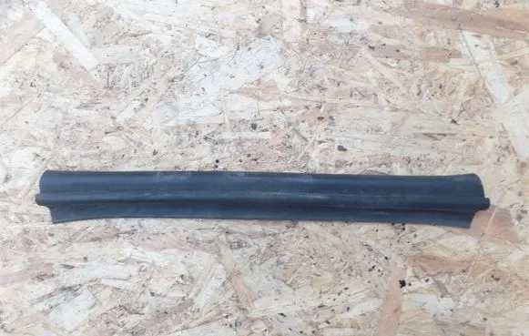 Audi A6 S6 C5 4B Engine compartment rubber 