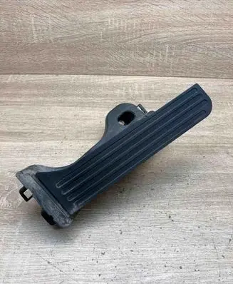 Volkswagen PASSAT B6 Accelerator throttle pedal 1K1723503L 6PV00860001
