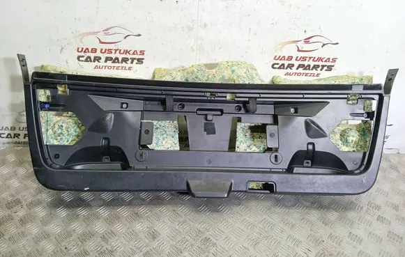 BMW 5 F10 F11 Tailgate trim 7207038