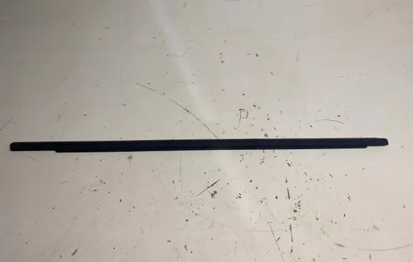 KIA Picanto Front door glass trim molding 82220-07001