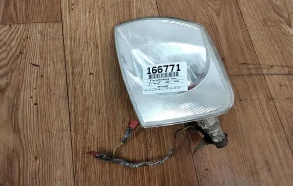 Volkswagen PASSAT B5 Front indicator light 