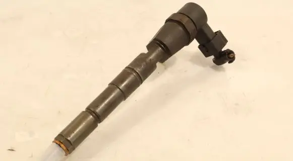 Alfa Romeo 159 Fuel injector 0445110243