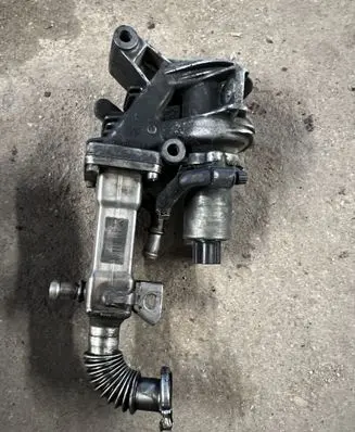 Renault Scenic II - Grand scenic II EGR valve 70007504 7284300601 H7700107471