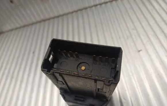 Volkswagen PASSAT B5.5 Light switch 1C0941531 04052031 019122888E