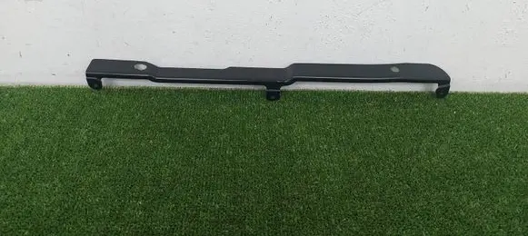 Volkswagen Crafter Fender mounting bracket 7C0810679