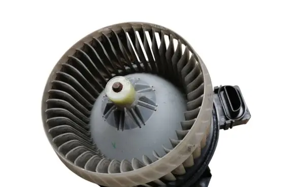Suzuki Swift I Heater fan/blower AV2727000311