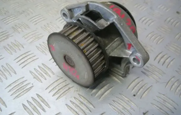 Seat Ibiza III (6L) Water pump 036121028A