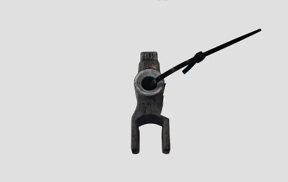 Opel Insignia A Fuel Injector clamp holder