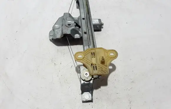 Renault Captur Rear window lifting mechanism without motor 827012973R