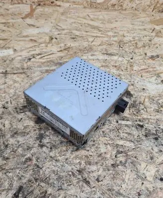 Mercedes-Benz E W211 Sound amplifier A2118274142