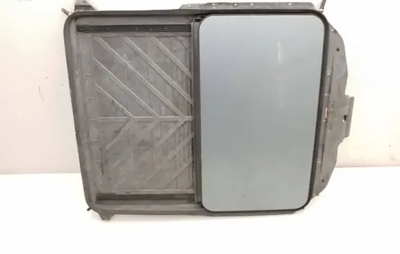 BMW 7 E32 Sunroof frame 8111247