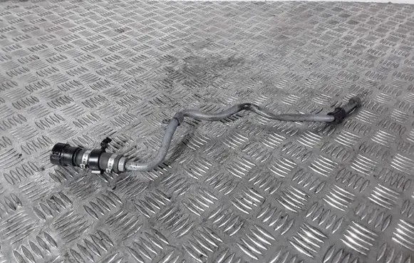 Land Rover Range Rover Sport L494 Engine coolant pipe/hose