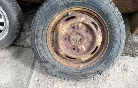 Ford Transit R15 spare wheel 