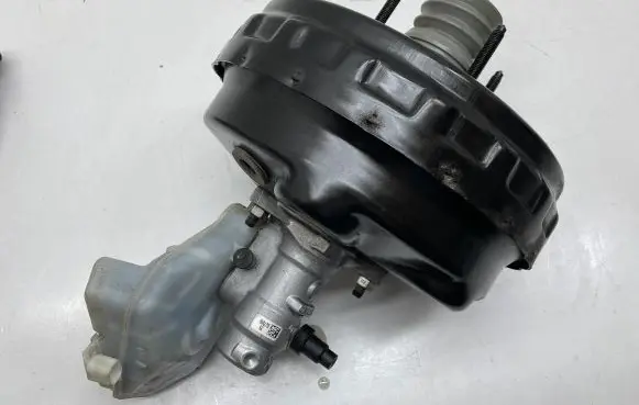 Volvo V70 Brake booster P31400789 31400789 27757393