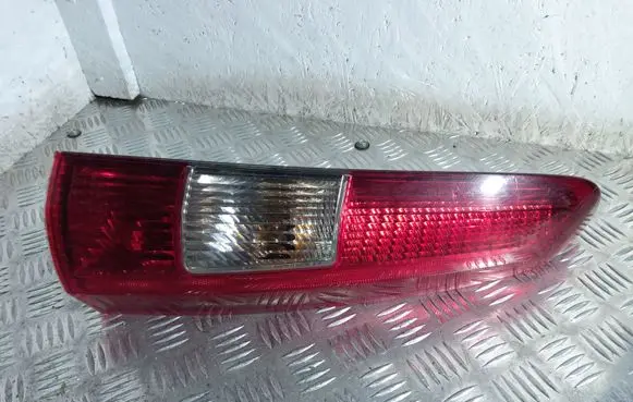 Volvo XC70 Rear/tail lights