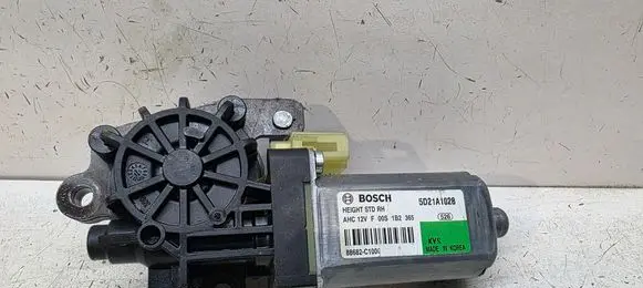 Hyundai Tucson TL Seat adjustment motor 88682C1000