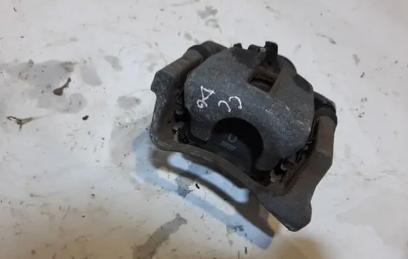 Volkswagen PASSAT CC Rear brake caliper 5K0615424