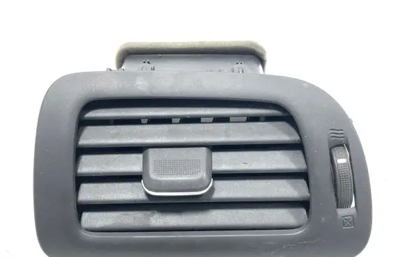 Chevrolet Volt I Dashboard side air vent grill/cover trim 22878229 22878237 T16992