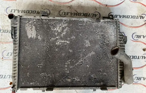Mercedes-Benz C W202 Coolant radiator 433438439 130431432