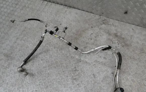 KIA Sportage Air conditioning (A/C) pipe/hose 