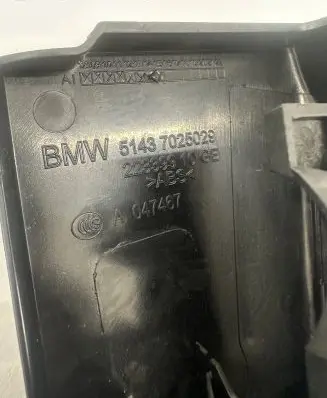 BMW 5 E60 E61 Foot area side trim 51437025029 22339910GE A047467