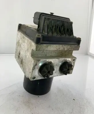 Volkswagen PASSAT B6 ABS Pump 3C0614109AK 16705916 16705716R