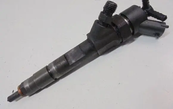 Renault Laguna II Fuel injector 8200100272