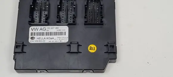 Volkswagen PASSAT B7 Comfort/convenience module 1K0937084 5DK00965000