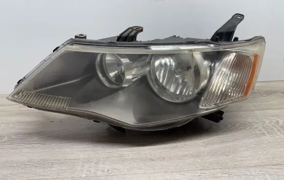 Mitsubishi Outlander Headlight/headlamp P5585