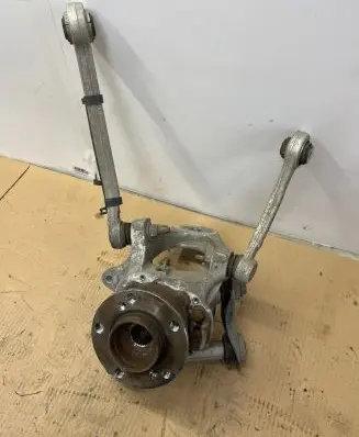 BMW X5M F85 Rear wheel hub 6770984 A3560