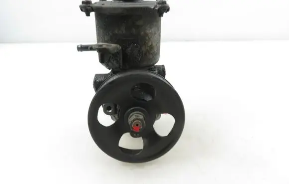 Subaru Forester SF Power steering pump
